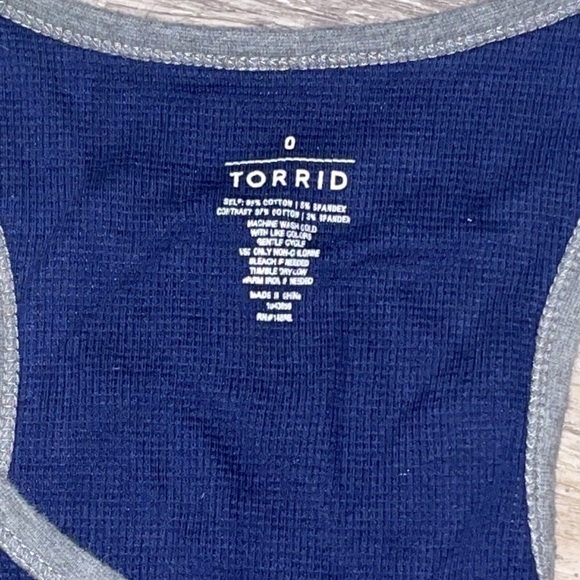 Torrid 0 - Picture 2 of 4